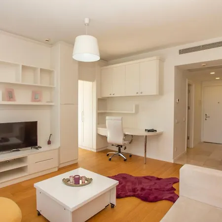 Апартаменты Divan - Guenesli Near Atakoey Metro Station *