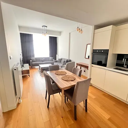 Lägenhet Divan - Guenesli Near Atakoey Metro Station *