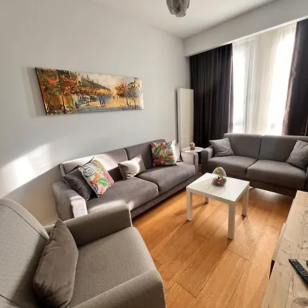 Divan - Guenesli Near Atakoey Metro Station * Isztambul