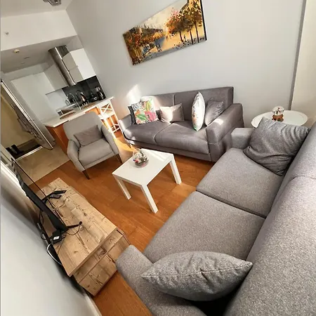 Divan - Guenesli Near Atakoey Metro Station 公寓 *